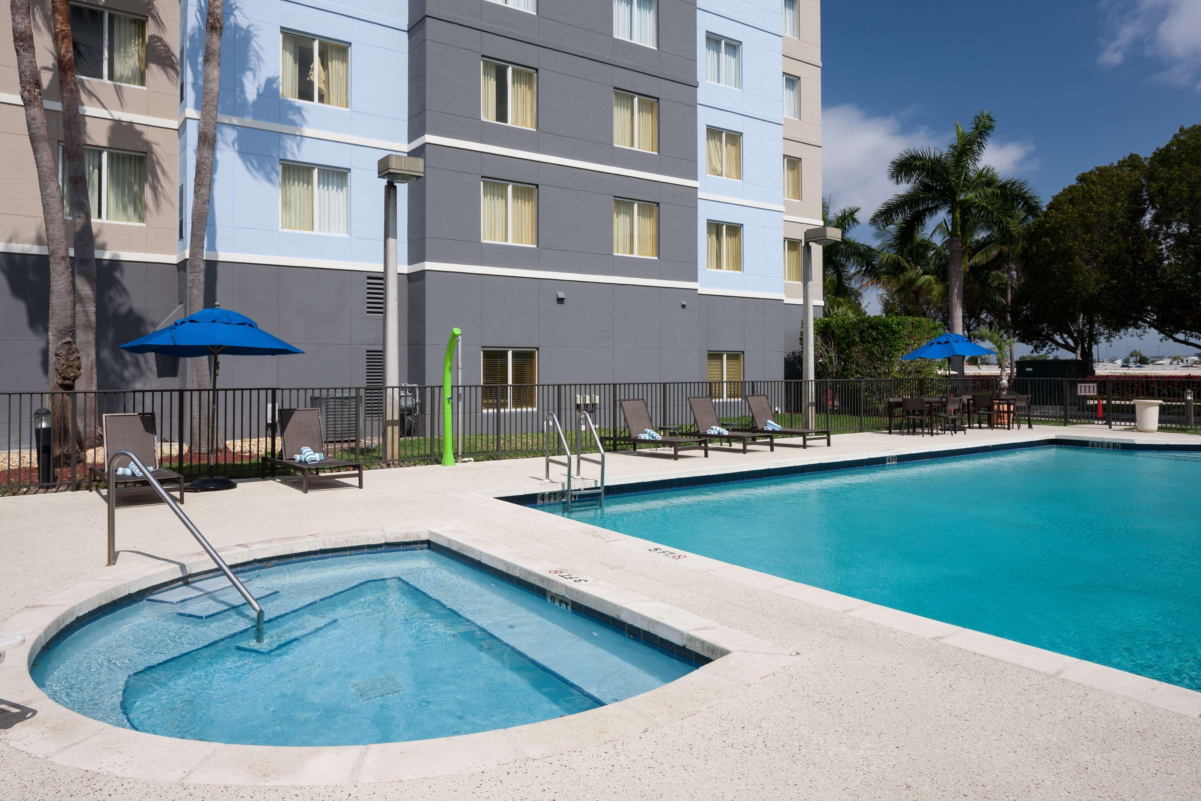 Homewood Suites Miami Airport/Blue Lagoon Miami Springs Dış mekan fotoğraf