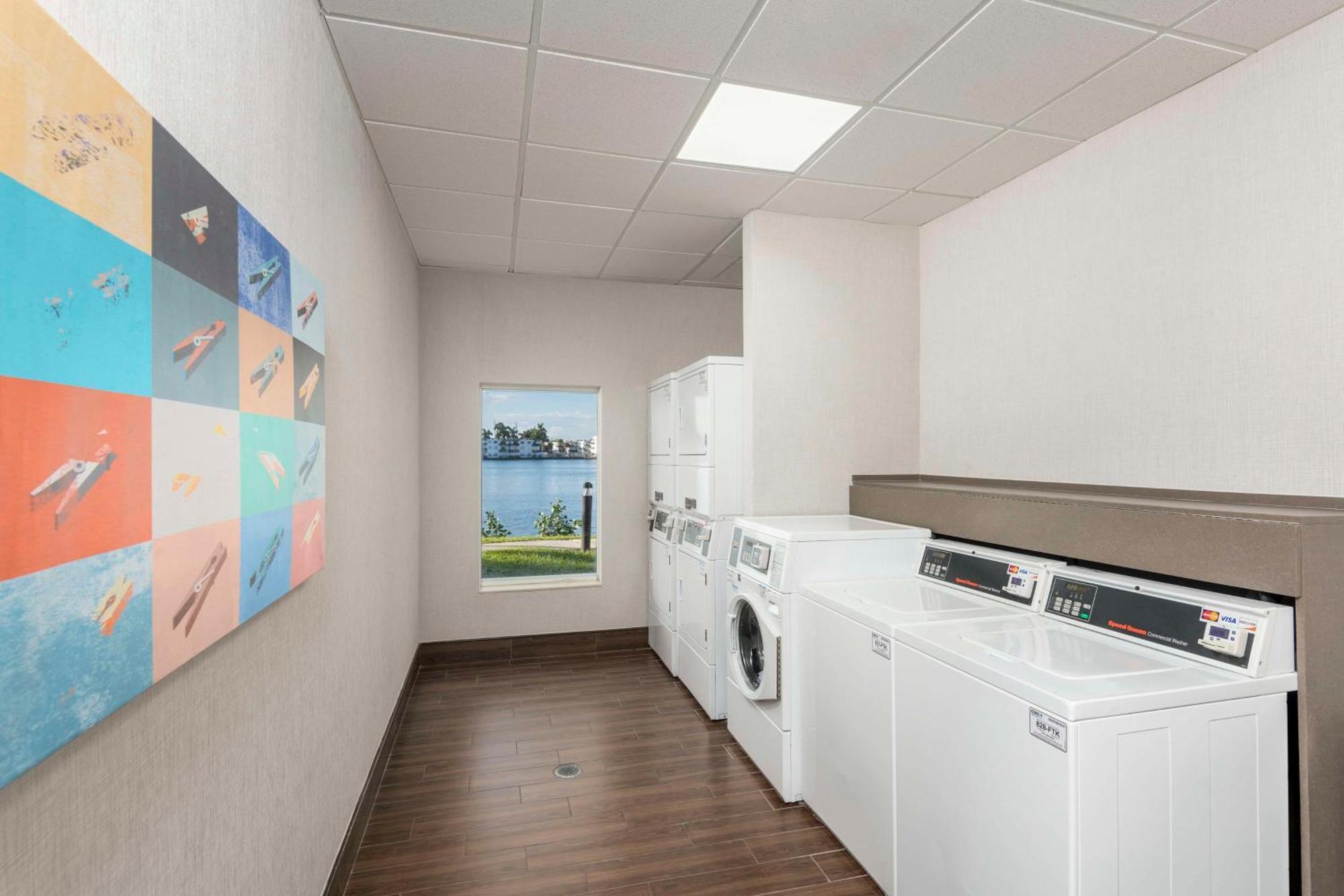 Homewood Suites Miami Airport/Blue Lagoon Miami Springs Dış mekan fotoğraf