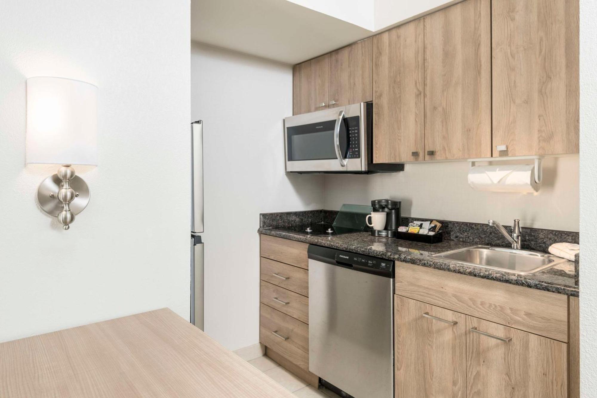 Homewood Suites Miami Airport/Blue Lagoon Miami Springs Dış mekan fotoğraf