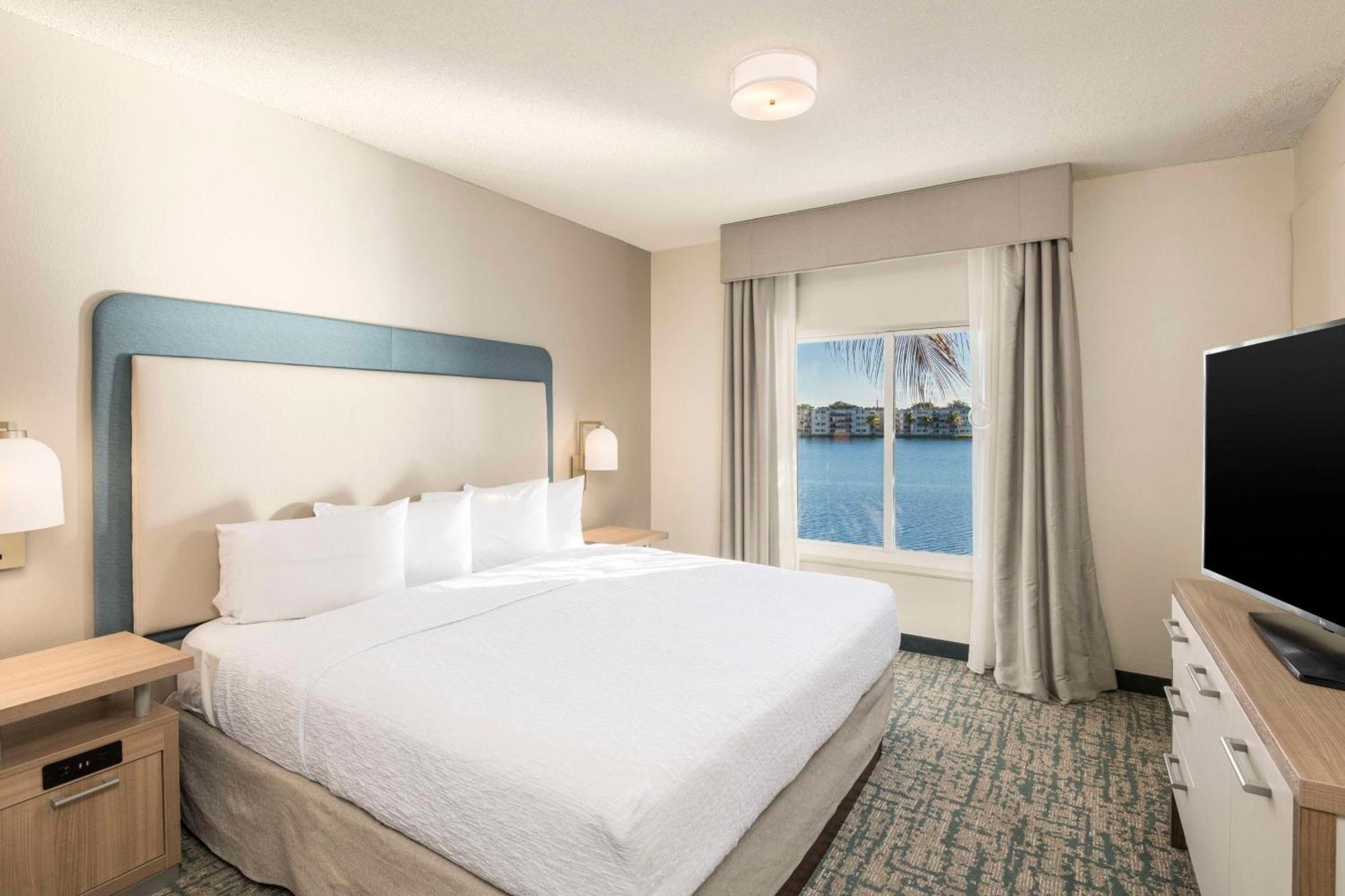 Homewood Suites Miami Airport/Blue Lagoon Miami Springs Dış mekan fotoğraf